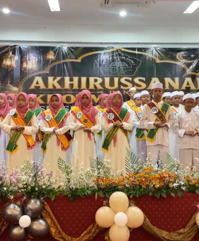 AKHIRUSSANAH DAN KHOTMIL QUR’AN SD ISLAM SULTAN AGUNG 2 TAHUN 2026